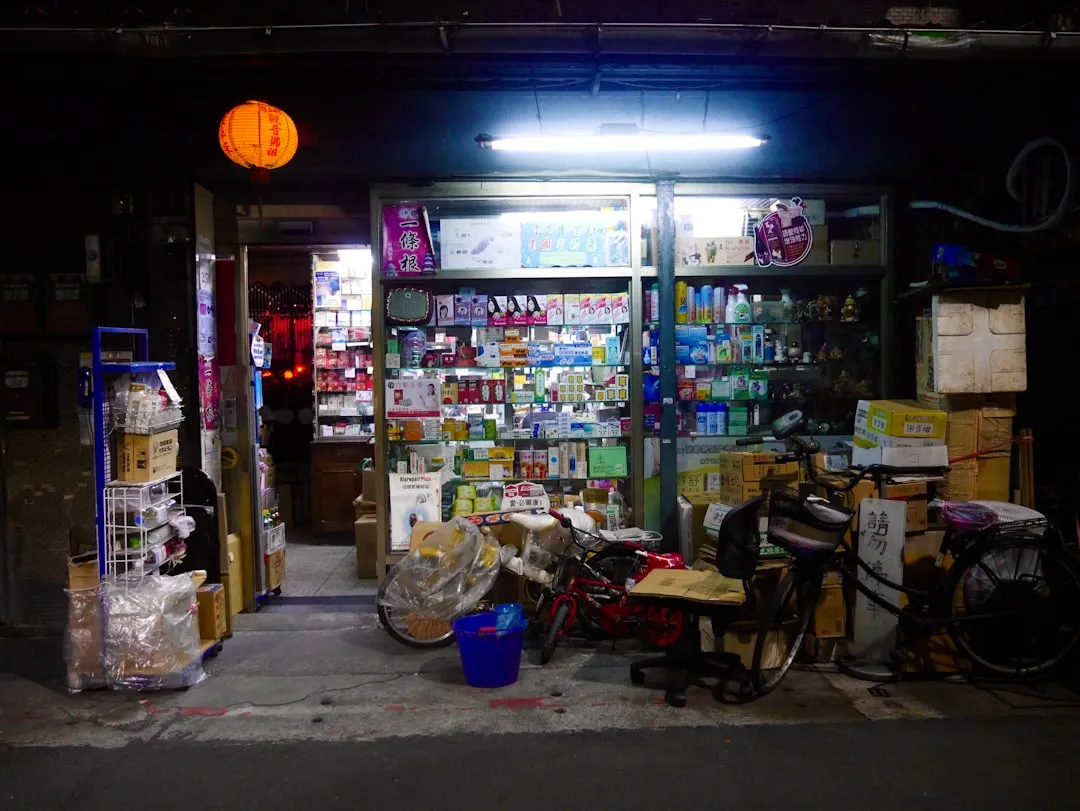 劳保用品与仓储设备配套采购指南：提升工地作业安全与仓储效率的实用方案